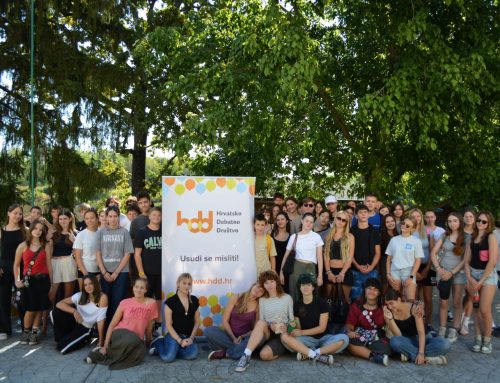 Slike s Ljetne škole demokracije
